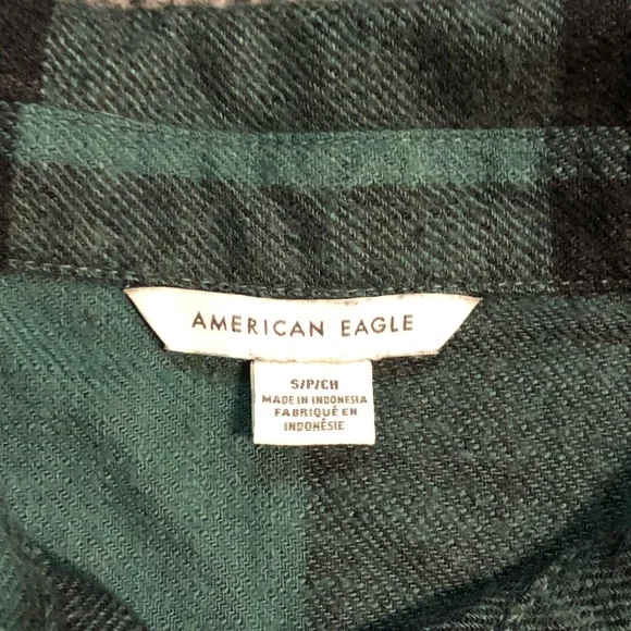 🌸4/$20🌸American Eagle Oversized Peplum Plaid Flannel Shirt Size Small NWOT - Picture 3 of 4